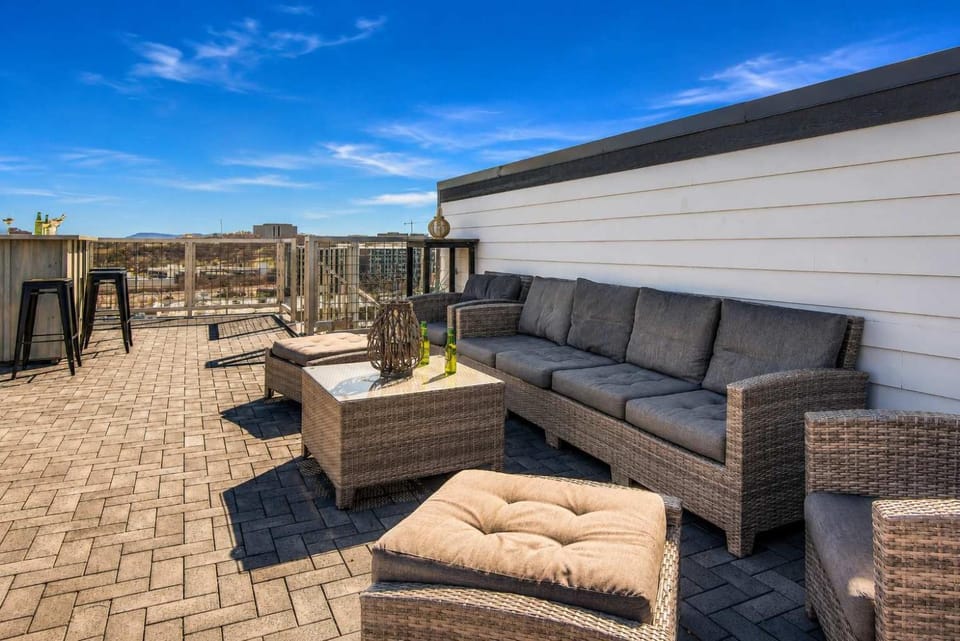 Patio, Day
