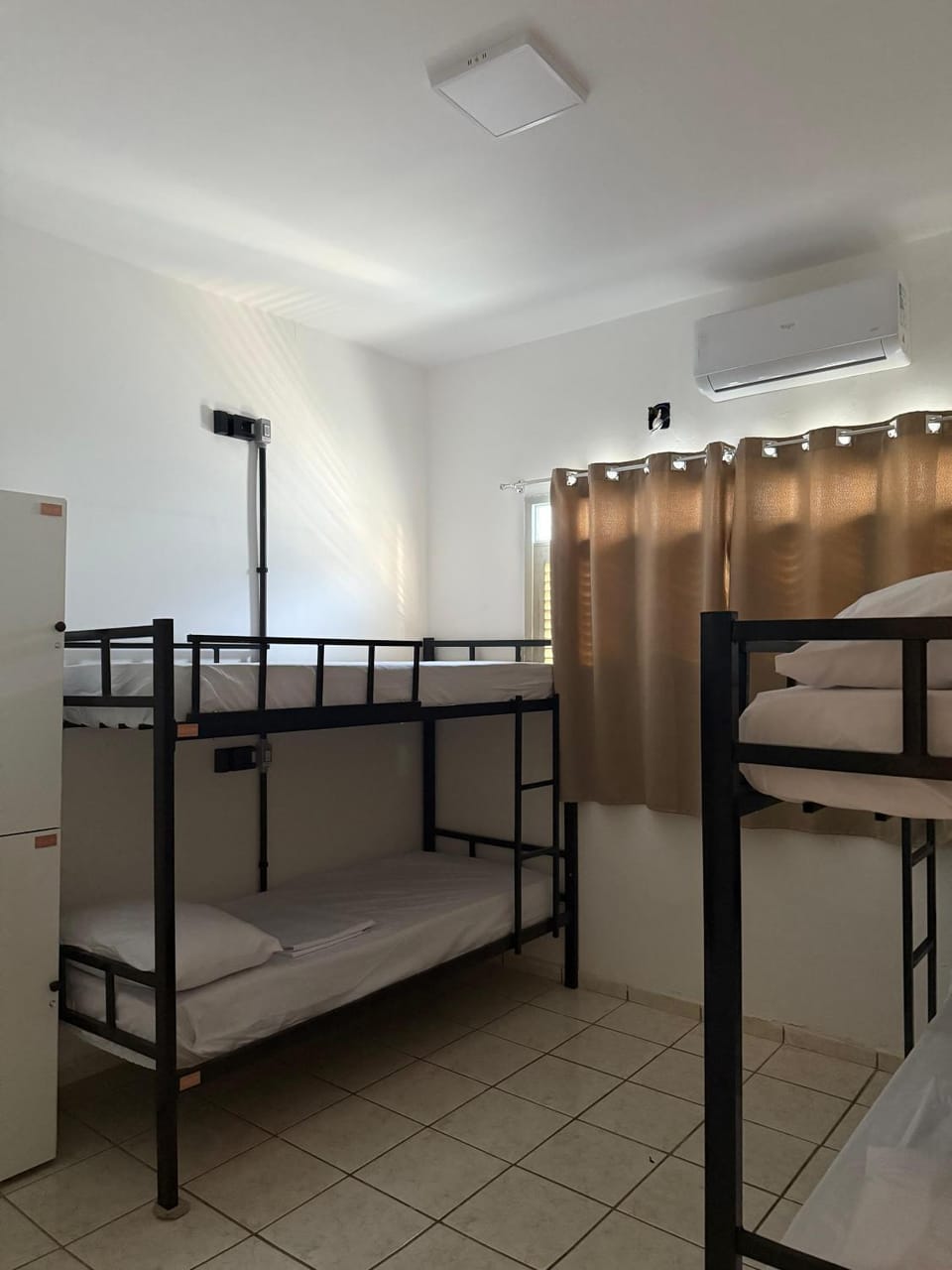 Bed, Photo of the whole room, Bedroom, bunk bed, locker, air conditioner