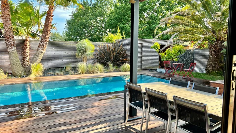 Patio, Spring, Day, Garden, Dining area, Garden view, Pool view, Swimming pool