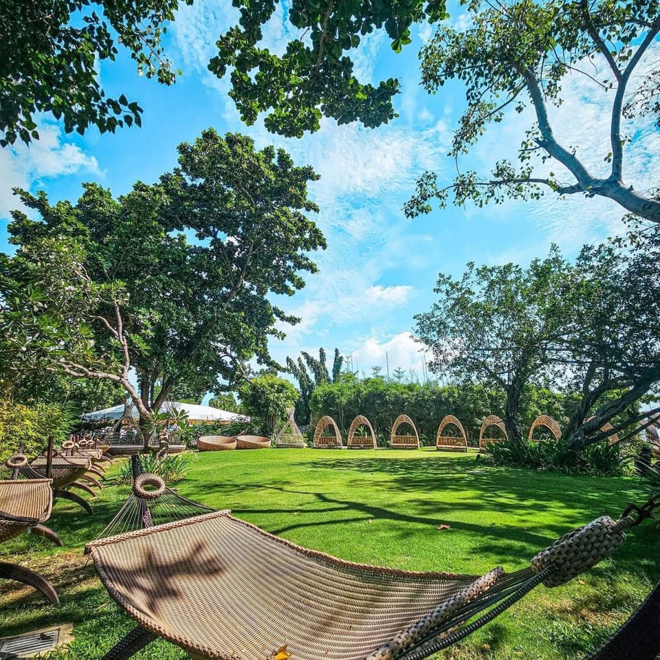 Mactan Newtown Beach Condo Apartment in Lapu-Lapu City