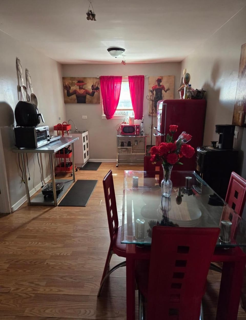 Comfortable & Relaxing Charming 3BR unit Apartment in Calumet Park