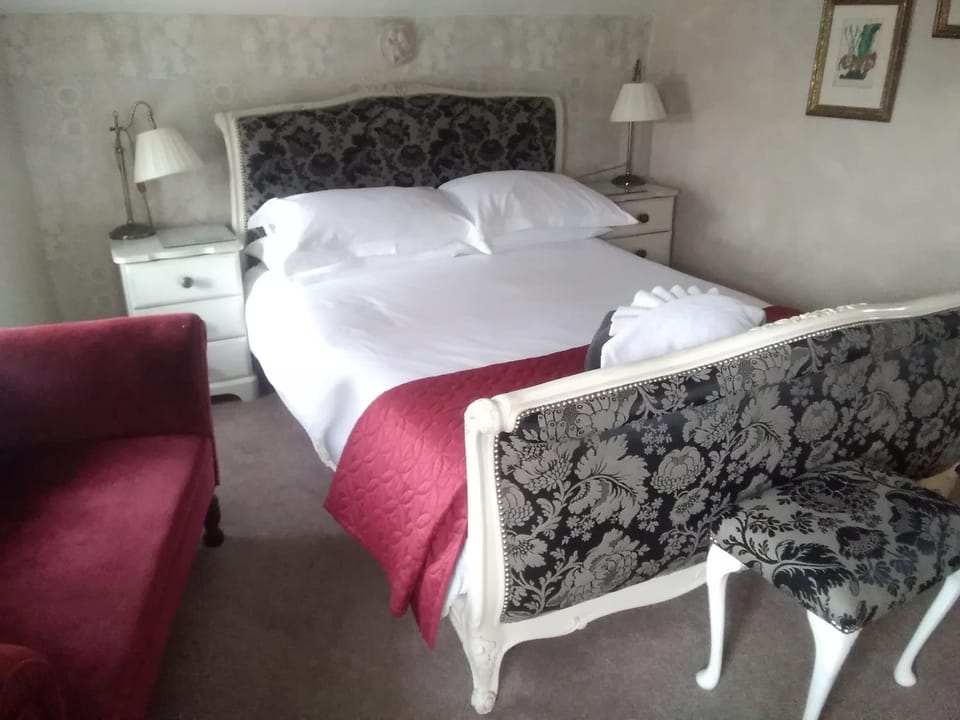 Holly Tree B&B Bed and Breakfast in Malvern Hills District