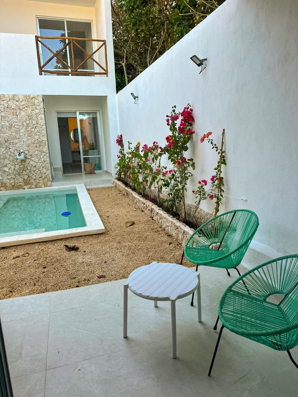 Patio, Day