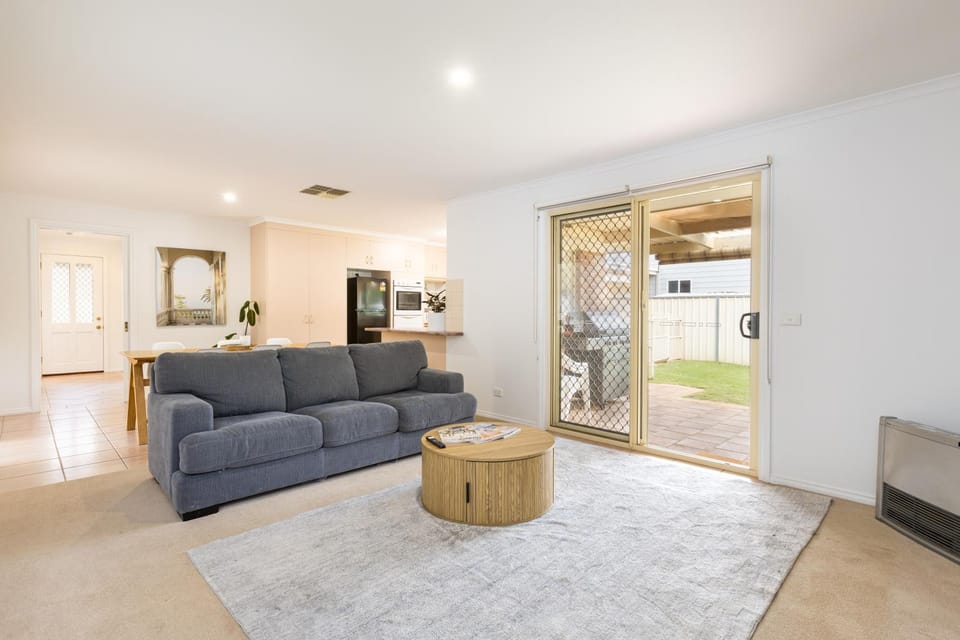 Rural Retreat- Mildura House in Mildura