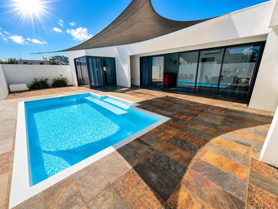 Patio, Swimming pool
