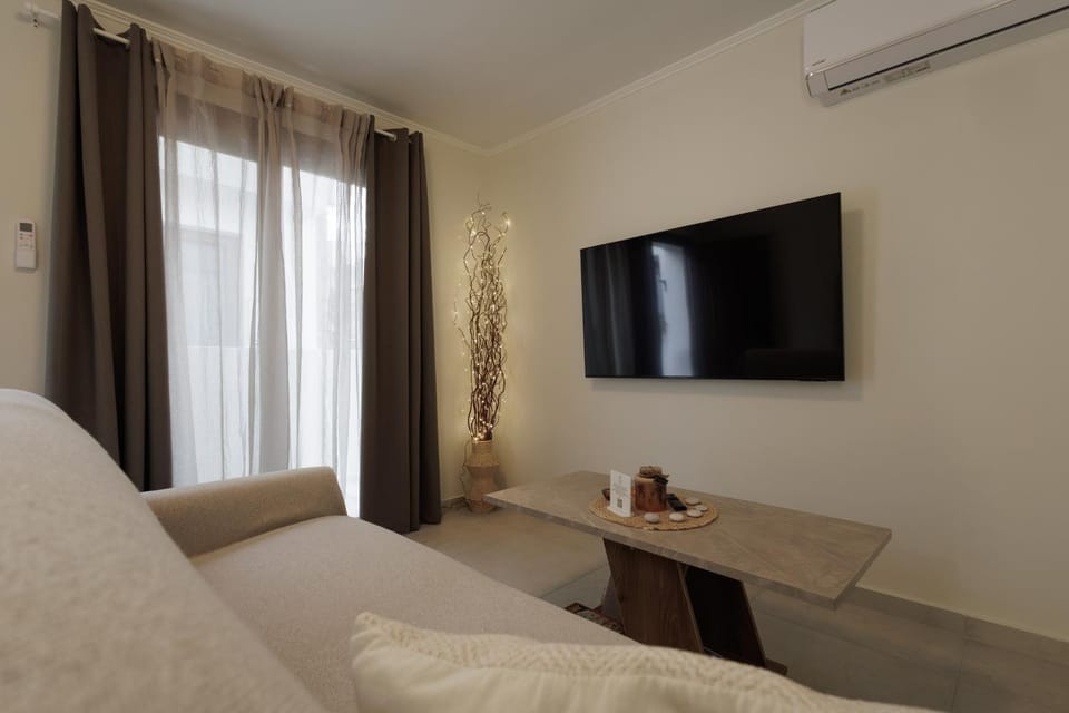 Hidden Petra Luxury Suites House in Ialysos