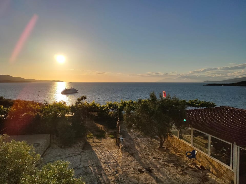 Vila Bello Hotel in Ksamil