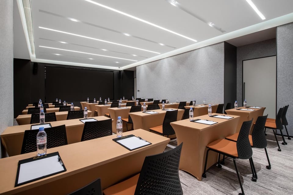 Meeting/conference room