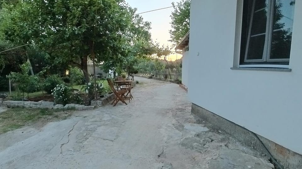 Garden, Garden view