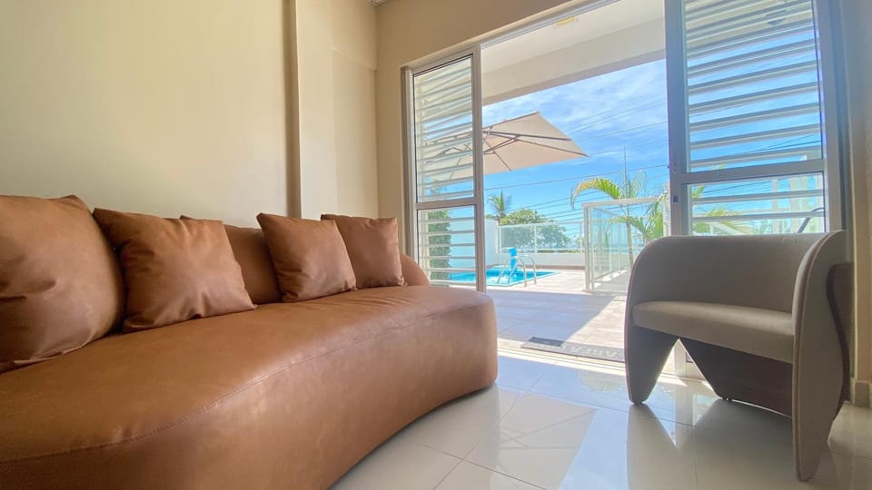 Day, View (from property/room), Balcony/Terrace, Living room