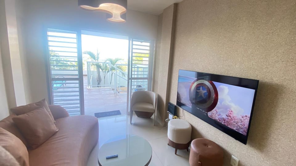 Communal lounge/ TV room, TV and multimedia, Living room