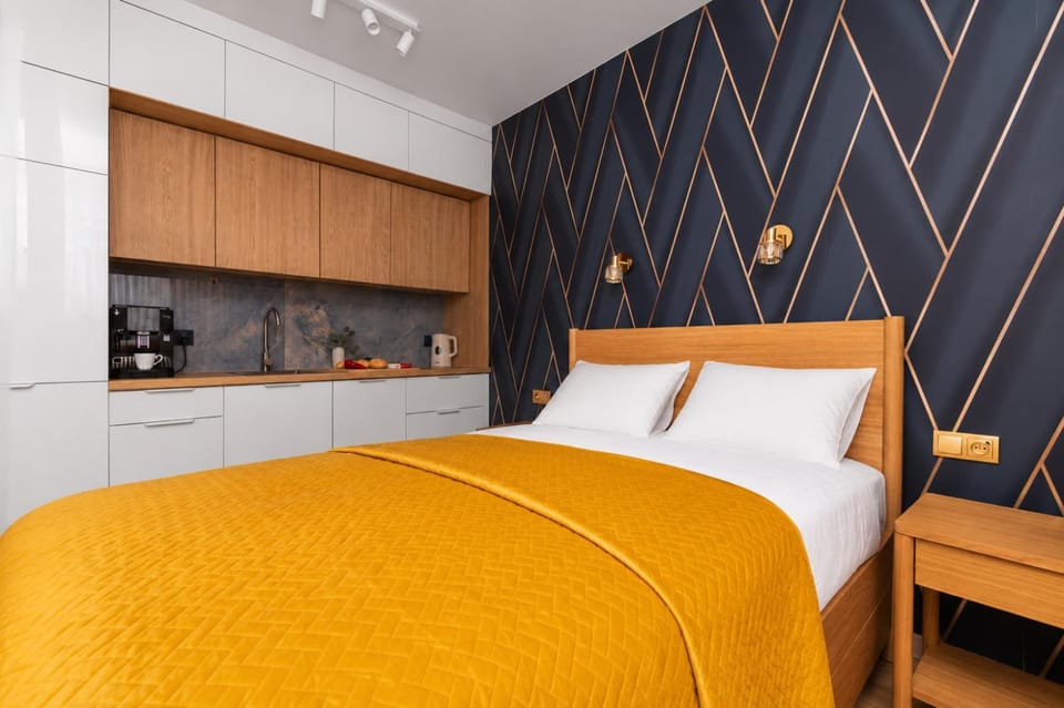 Bed, Kitchen or kitchenette