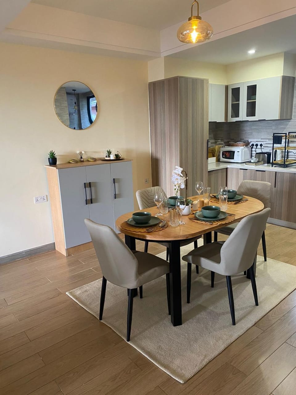 Elegant cozy two bedroom apartment with swimming pool well equipped gym ample parking space, children playing ground and amazing city views Apartment in Nairobi
