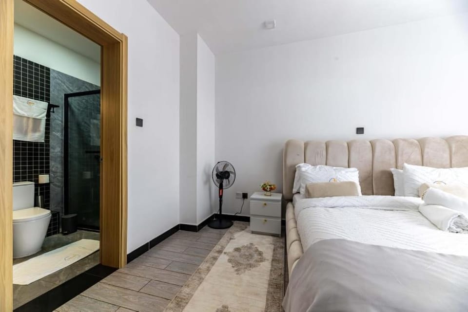 spacious executive three bedroom apartments with breathtaking city views swimming pool well equipped gym children playground and ample parking space Apartment in Nairobi