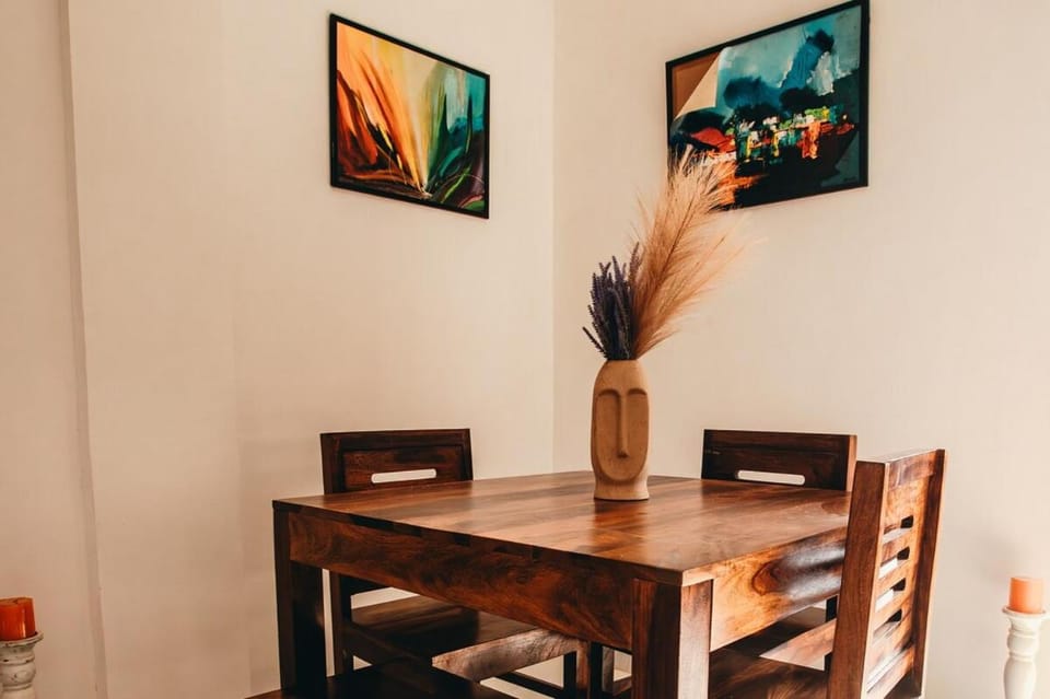 Decorative detail, Dining area