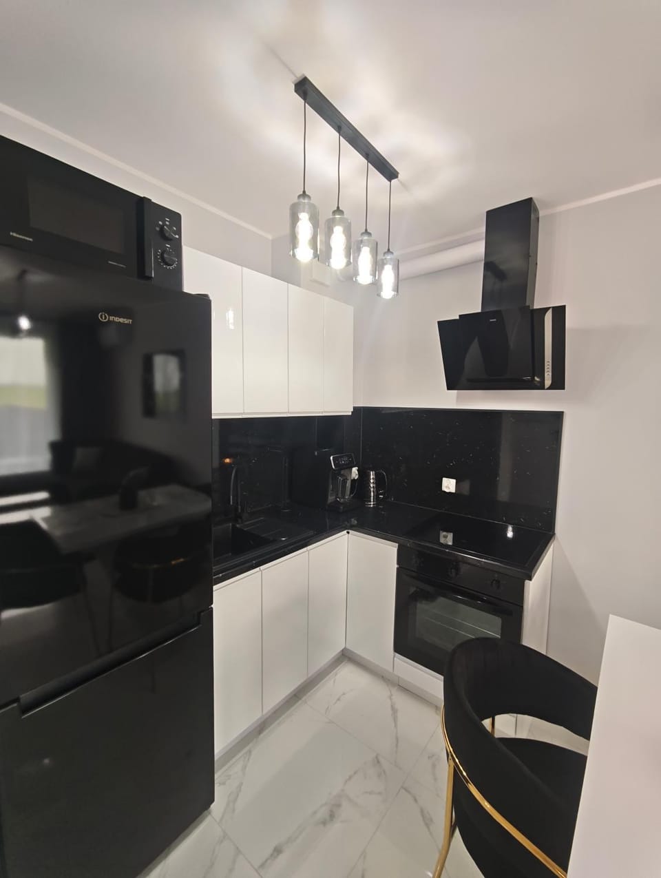 Kitchen or kitchenette, oven, stove