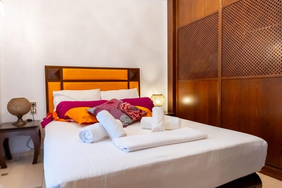 Bed, Bedroom, wardrobe