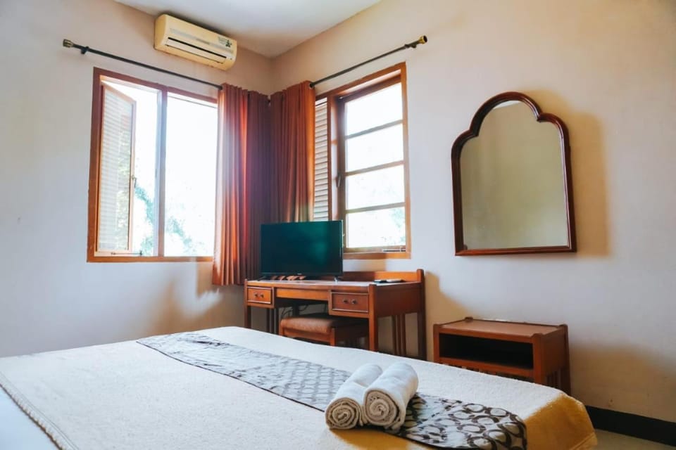 TV and multimedia, Bedroom, air conditioner