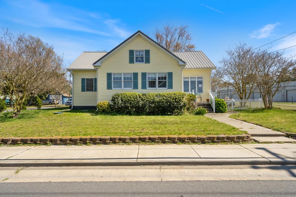 Island Temenos House in Chincoteague Island