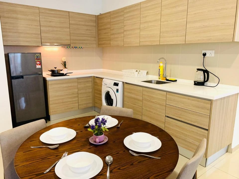 LoHas Homestay - iCity 8pax, Wifi, 1 Carpark Apartment in Selangor, Malaysia