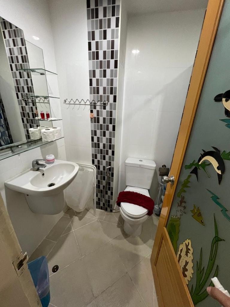 Toilet, Bathroom