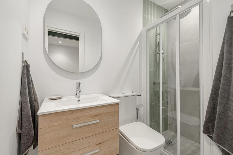 Shower, Toilet, Bathroom