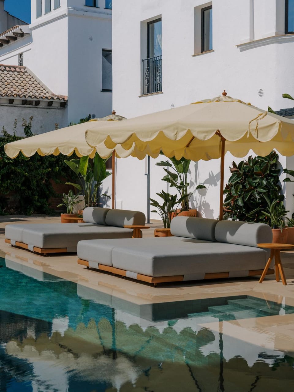 Property building, Swimming pool