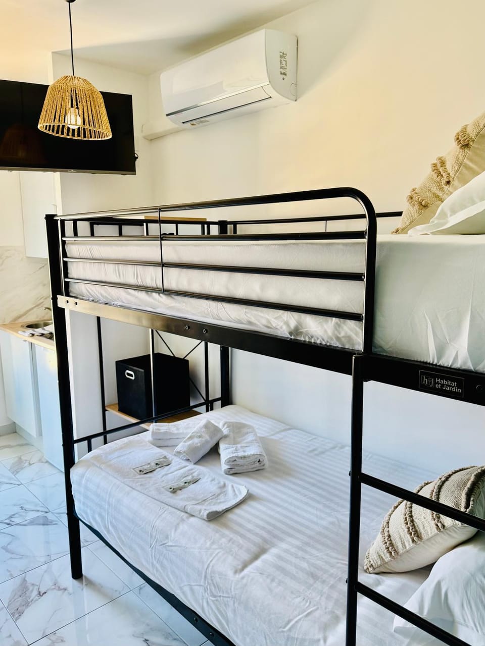 Sweethome Massena Apartment in Nice