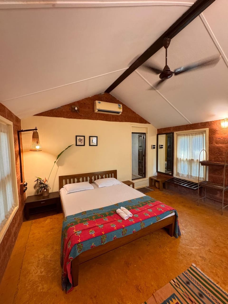 Photo of the whole room
