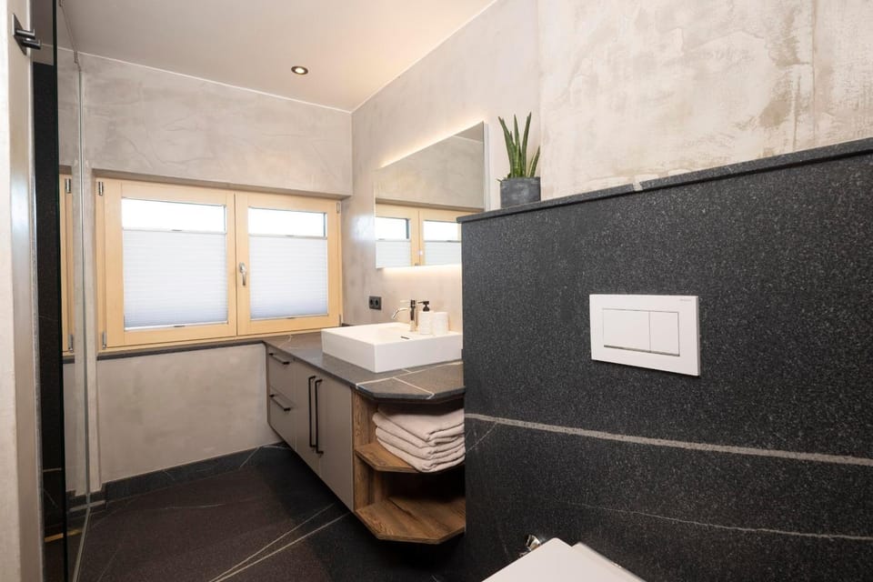 Bathroom, towels