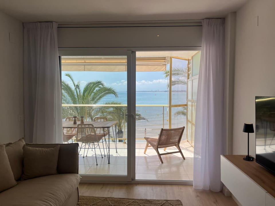 Balcony/Terrace, Living room