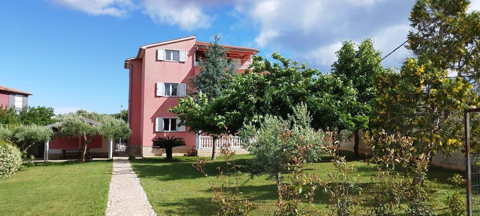 Property building, Garden view