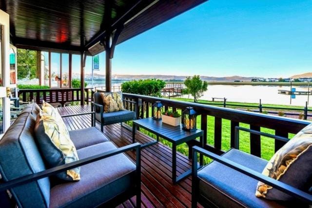 Knysna River Club Getaways - Luxury waterfront chalets Chalet in Knysna