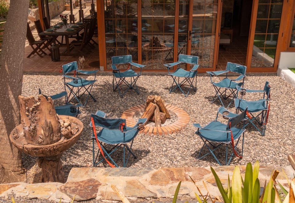 6BR Fire House Sanctuary-Terrace & Barbacue House in Comarca Norte