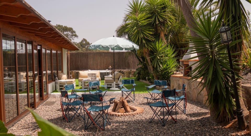 6BR Fire House Sanctuary-Terrace & Barbacue House in Comarca Norte