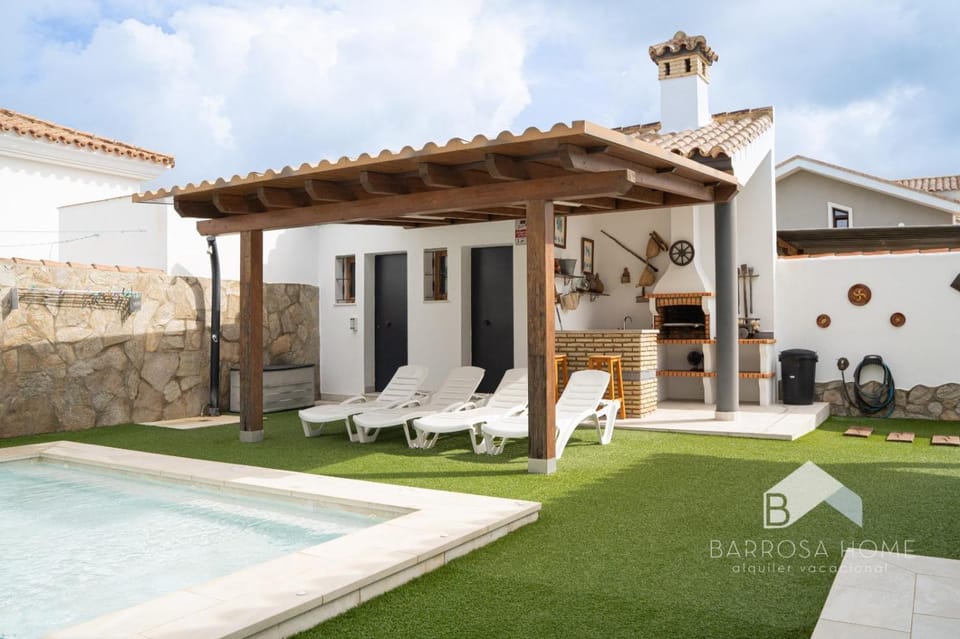Villa Cañuela BARROSAHOME House in Chiclana de la Frontera
