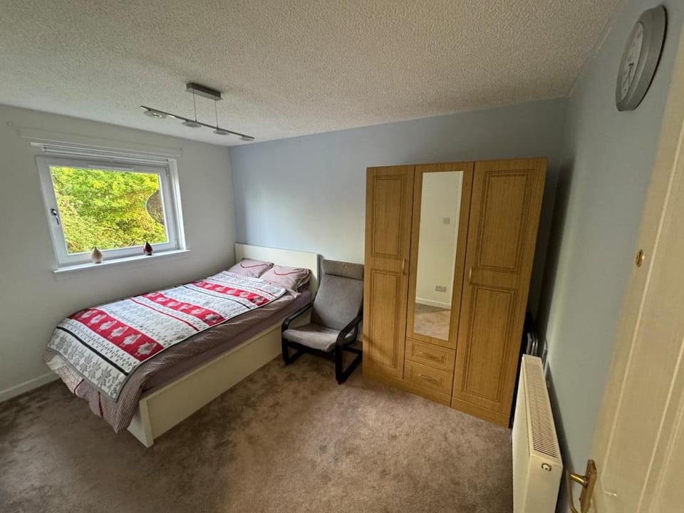Bed, Photo of the whole room, Bedroom, wardrobe