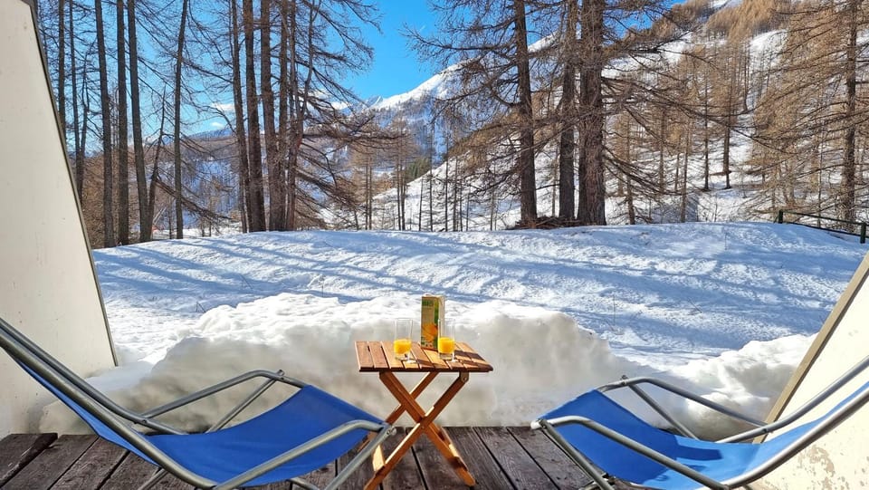 Garden, Balcony/Terrace, Mountain view