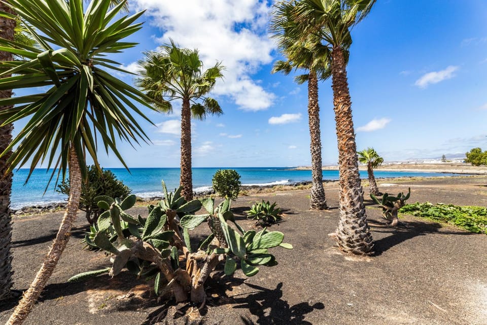 Casahost El Cable Seaview Beach house House in Isla de Lanzarote