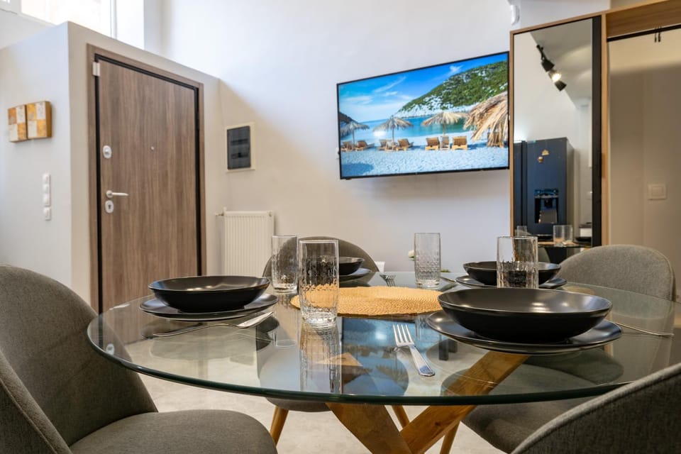 LEX & LUX 3-Levels Maisonette Apartment in Athens