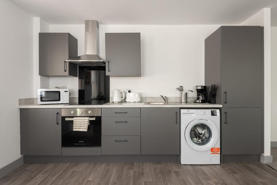 Spacious & Bright 1 Bed Flat in Central Doncaster Apartment in Doncaster