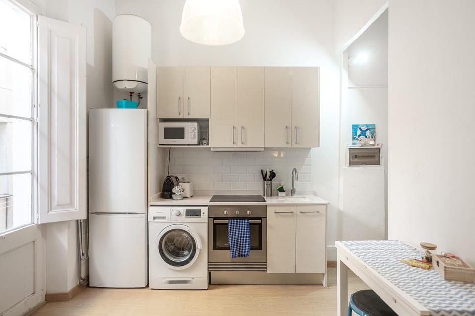Kitchen or kitchenette, Living room