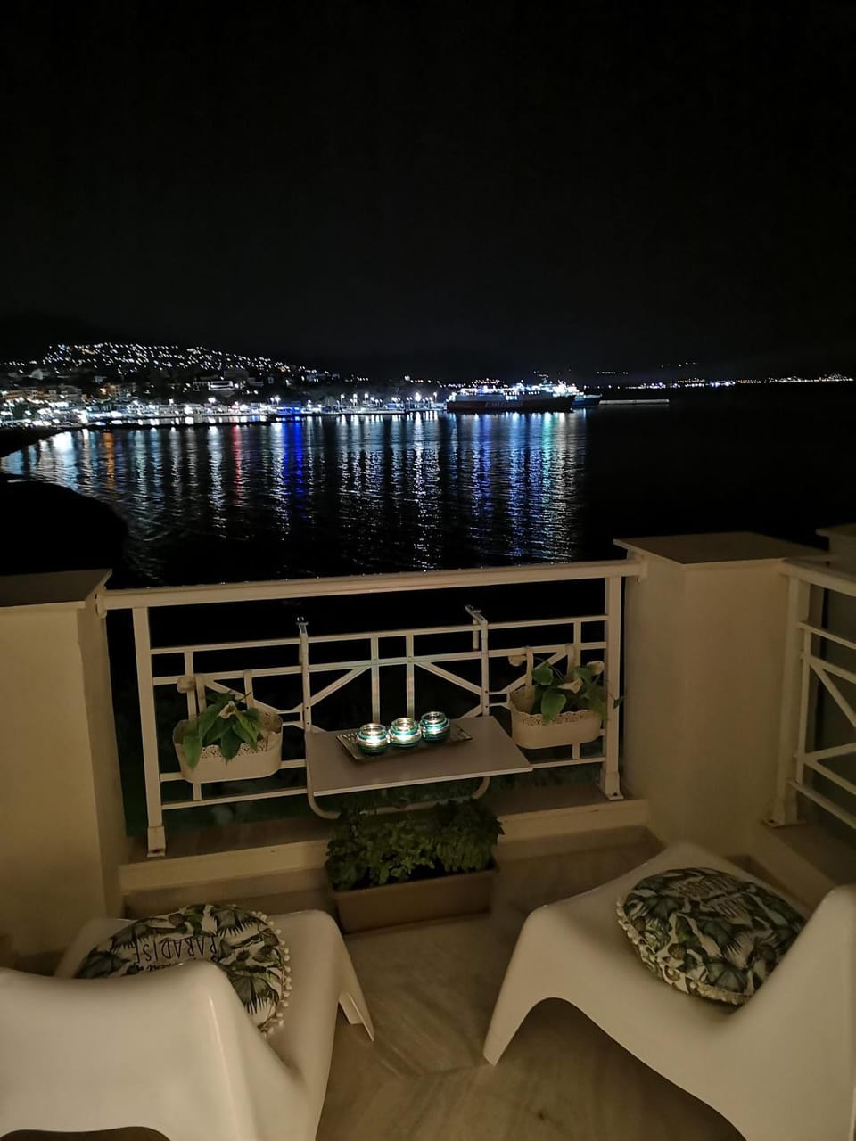 Night, View (from property/room), Balcony/Terrace