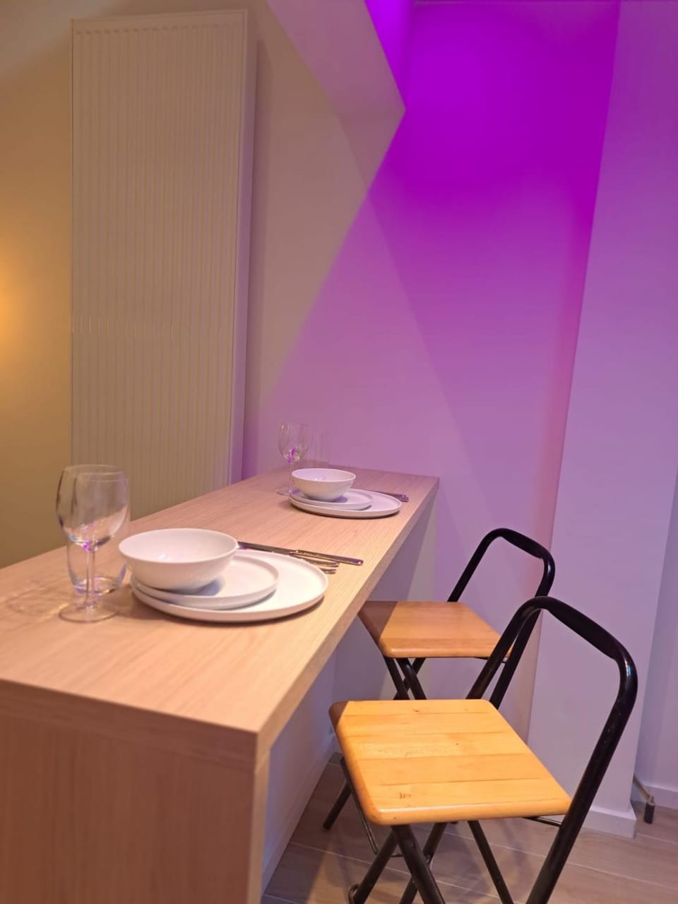 Seating area, Dining area