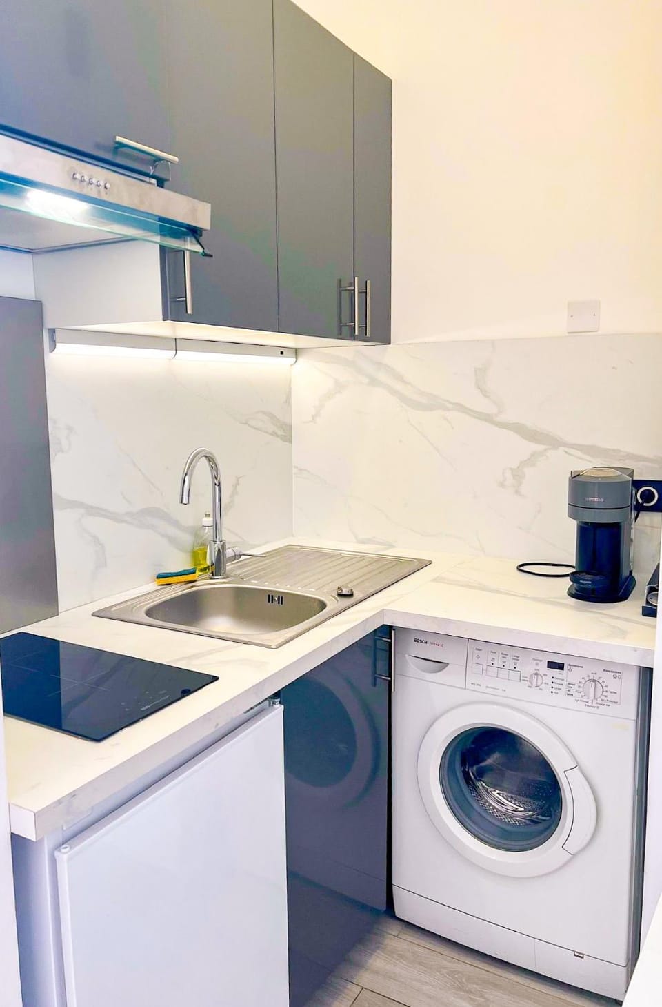 Kitchen or kitchenette