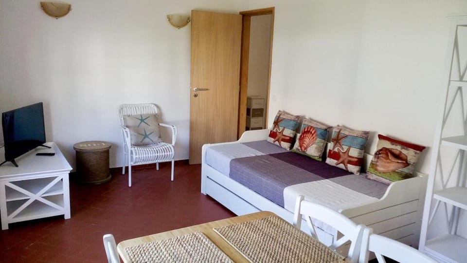 Apart 2 quartos, 350m praia Olhos d'Água, G Apartment in Olhos de Água