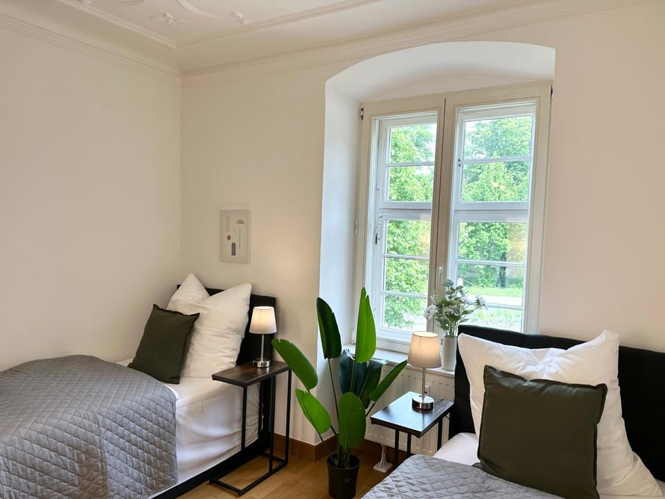 Bed, Living room, Photo of the whole room