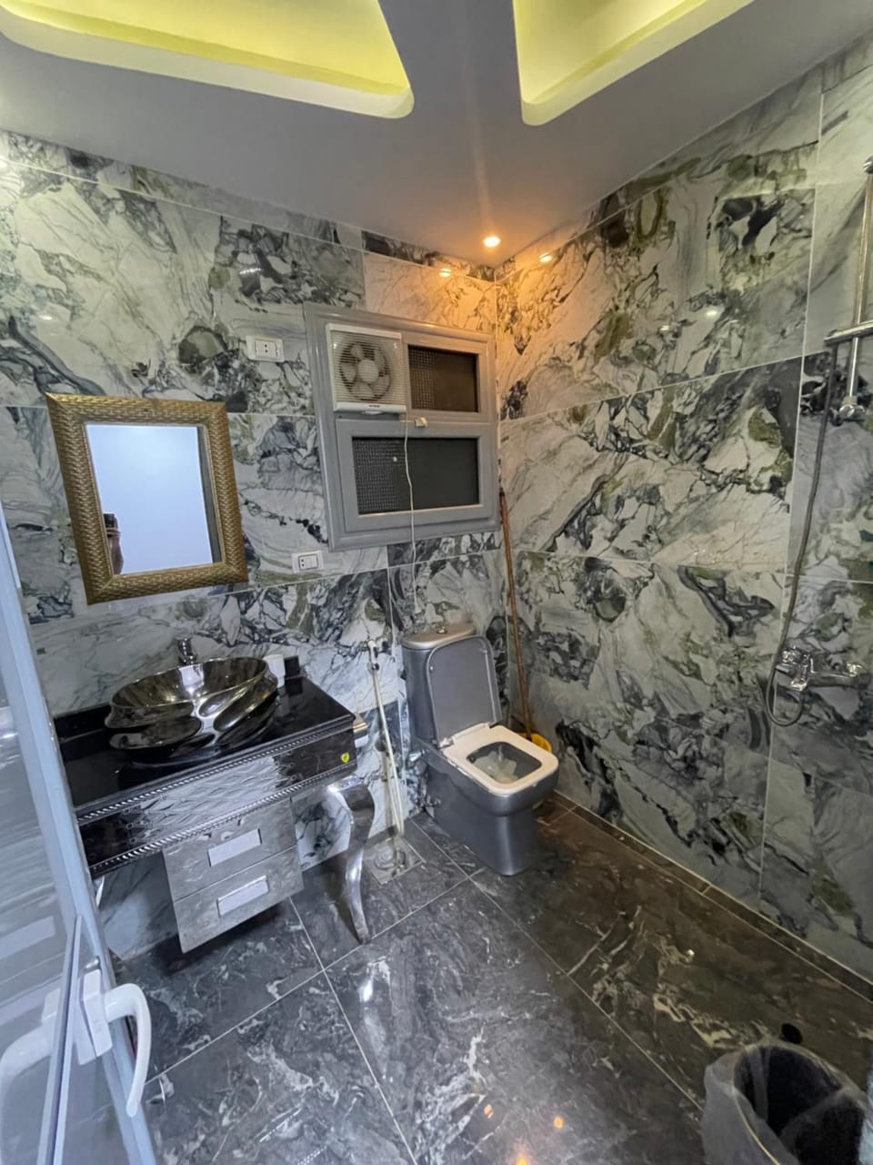 شقة في المهندسين جامعة الدول Apartment in Egypt