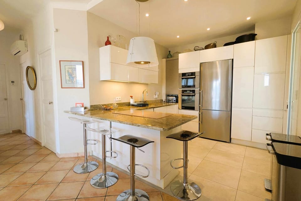 Family house in quiet and residential area House in Hyères