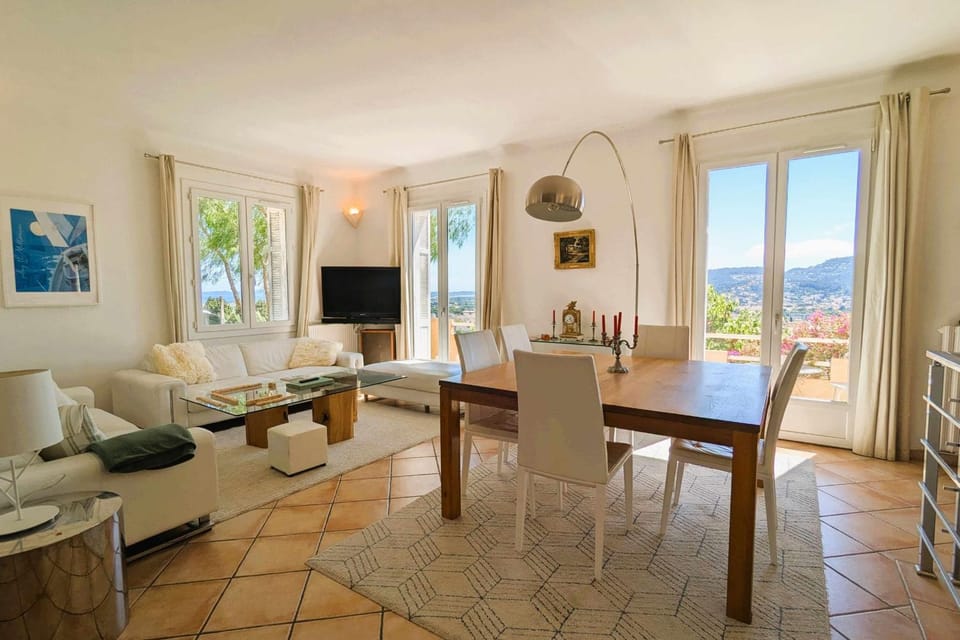 Family house in quiet and residential area House in Hyères